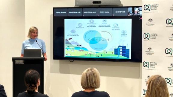 The Director of the interim Australian Centre for Disease Control’s One Health Unit, Dr Sarah Britton, addressing the first One Health Wonders webinar.